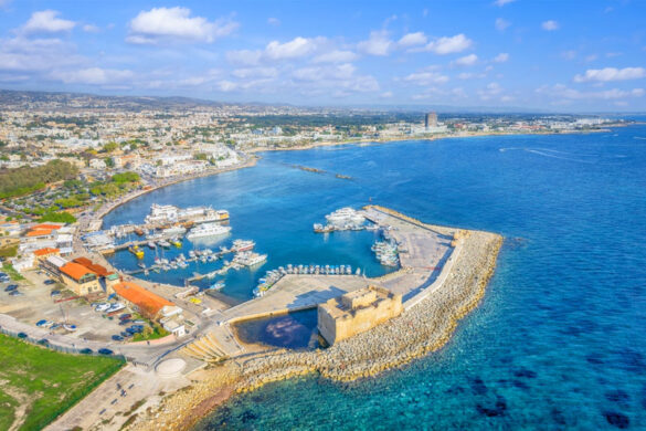 Pafos na Cyprze – kompletny przewodnik: atrakcje, wycieczki, hotele, loty