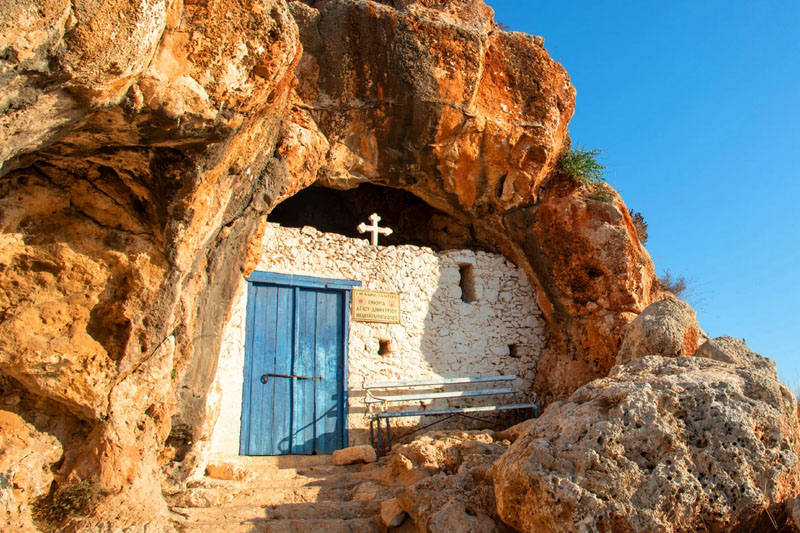 Kościół Agioi Saranta w Protaras